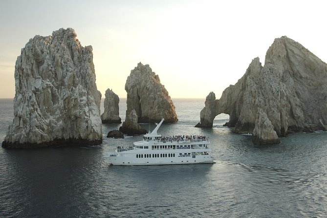 Sunset Mexican Dinner Cruise and Live Music in Cabo San Lucas - Open Bar: Convenient, but Drink Strength Varies