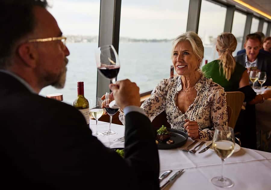 Sydney: Harbour Dinner Cruise with 3, 4 or 6-Course Menu - Sunset, twilight, or city lights