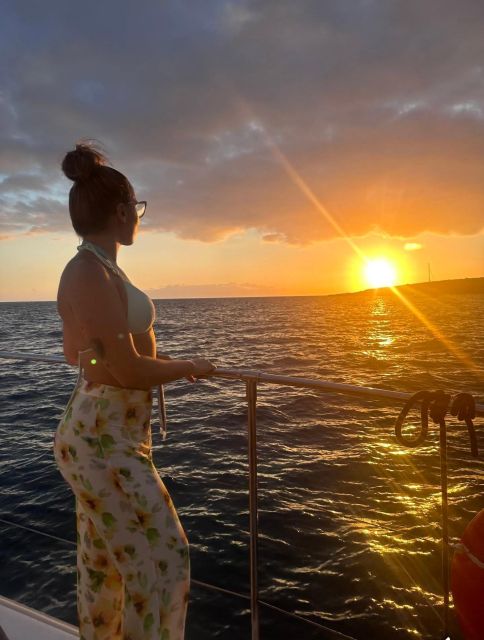Tenerife: Sunset Catamaran Tour with Transfer, Buff & Drinks - The first hour belongs to pilot whales and dolphins
