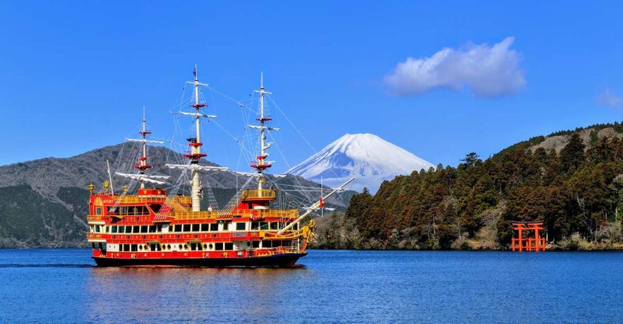Tokyo: Mt. Fuji 5th Station & Hakone Cruise 1-Day Bus Tour - Why this combination works