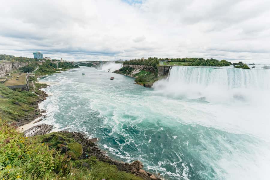 Toronto: Falls Day Tour with Boat Cruise & Niagara-the-Lake - Why this Toronto day trip works