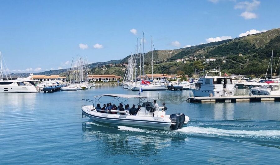Tropea: Capo Vaticano Boat Trip with Snorkeling & Drink - Leaving Tropea under Saint Mary dell’ Isola