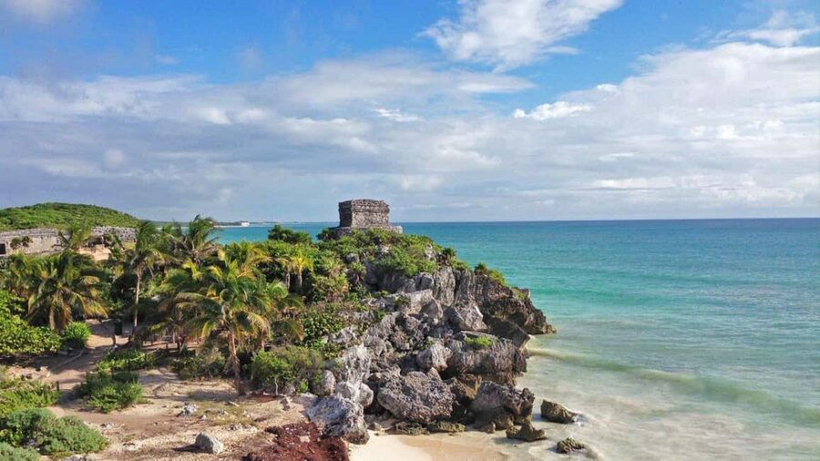 Tulum: Mayan Ruins & Sian Kaan Tour with Boat Ride and Lunch - A Mexican lunch with local flavor