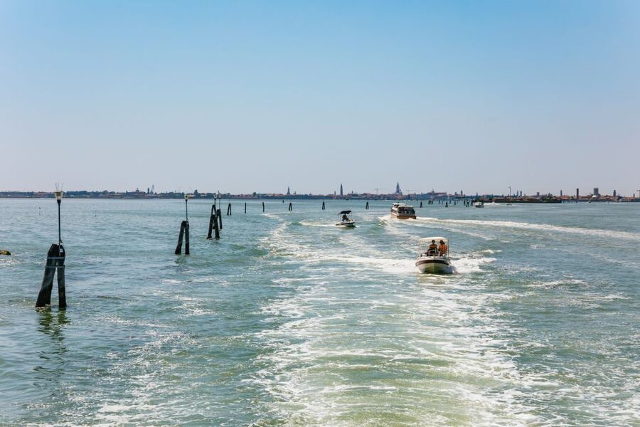 Venice: Burano, Torcello & Murano Boat Tour w/Glassblowing - Who should book this excursion?