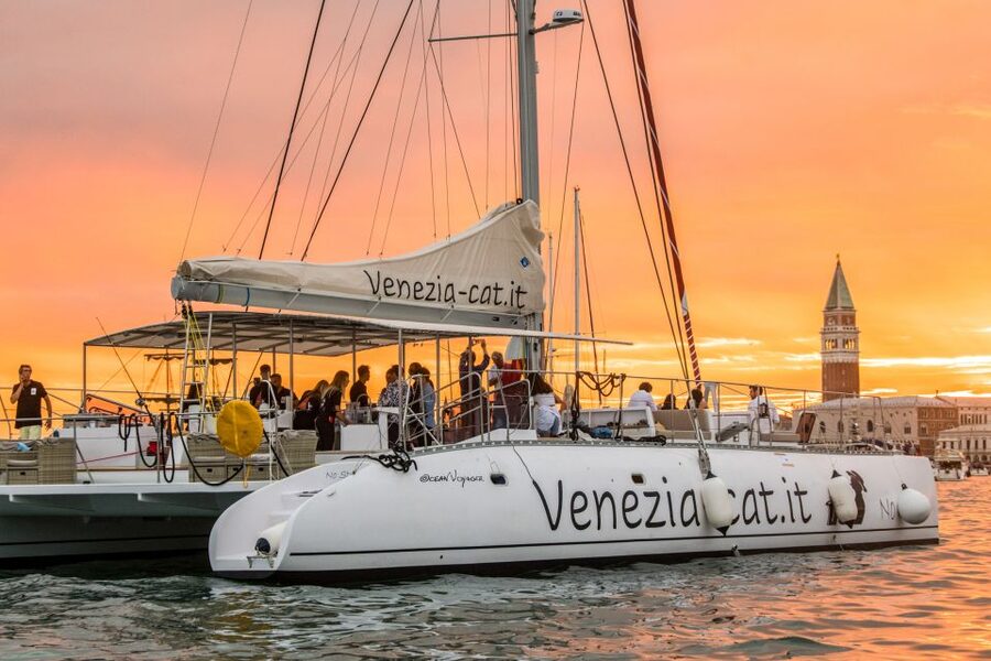 Venice: Catamaran Sunset Jazz Cruise with Aperitivo - Key points to know before booking