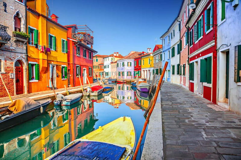 Venice: Murano, Burano & Torcello Boat Tour - Burano gives you the best free time