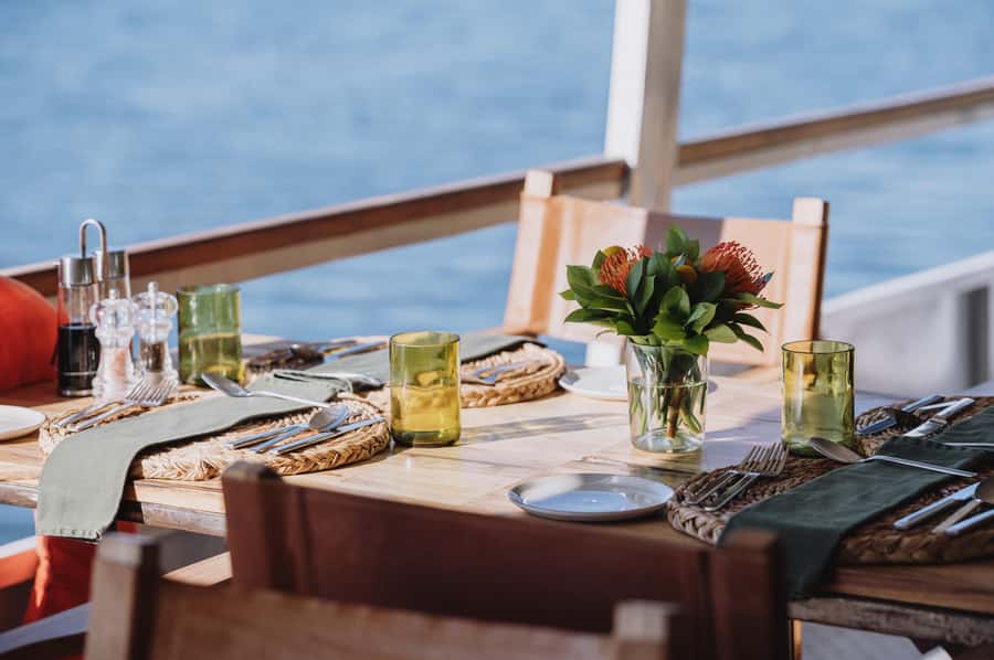 Victoria Falls: Dinner Cruise on the Zambezi River - Boarding the Zambezi Breeze