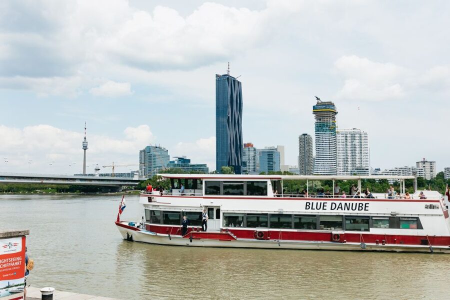 Vienna: City Cruise with Optional Lunch - Why the 75-minute length works