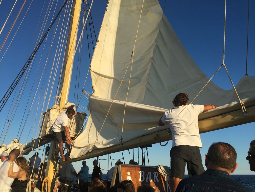 Vilamoura: Algarve Coast 3-Hour Sailing Cruise With Open Bar - Setting out from Vilamoura Marina