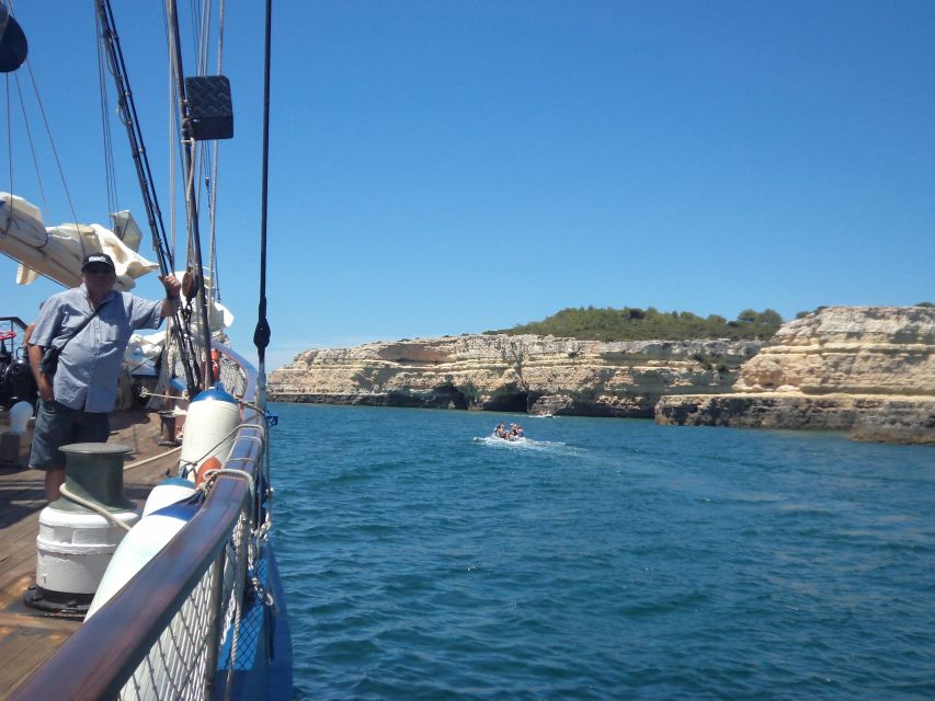 Vilamoura: Algarve Coast 3-Hour Sailing Cruise With Open Bar - Olhos d’Agua and the small beaches