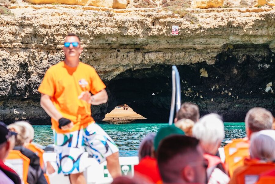 Vilamoura: Benagil Cave Boat Tour with Entry&Dolphin search - Going inside Benagil Cave
