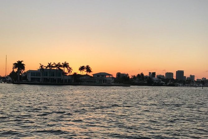 Water Taxi All Day hop-on hop-off Venice of America Boat Tour - Bahia Mar and the Swimming Hall of Fame reach the beach