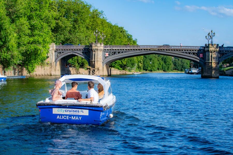 York: Self-Steer Boat Rental - Key points to know before you book