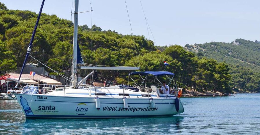 Zadar: Full-Day Sailing Trip to Kornati - The long crossing through the Kornati archipelago